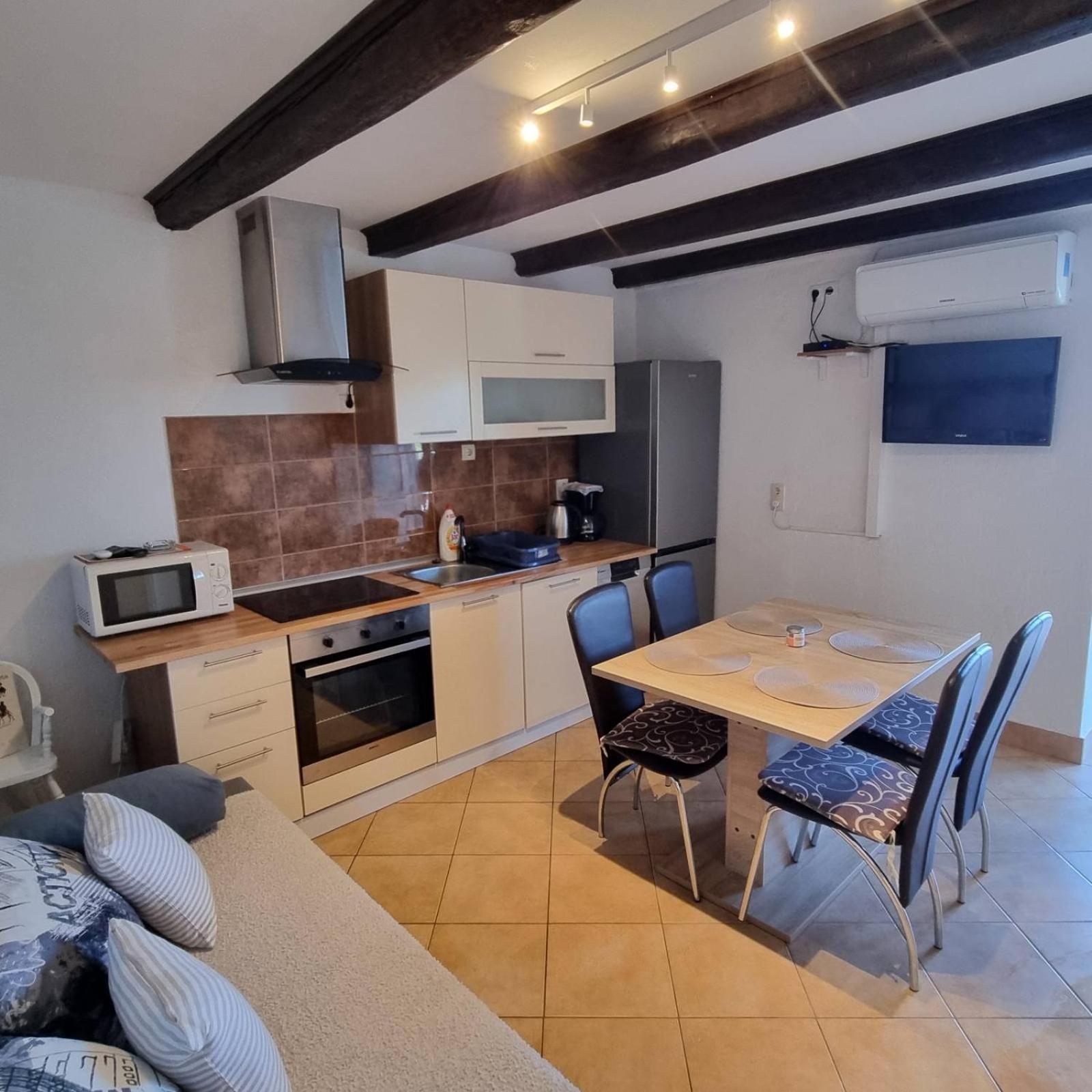Apartmani Gero Lopar Esterno foto