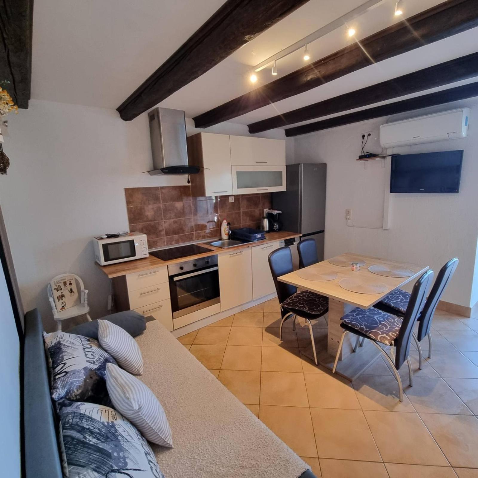 Apartmani Gero Lopar Esterno foto